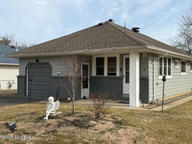 7 Mount Kisco Drive, Toms River, NJ 08753