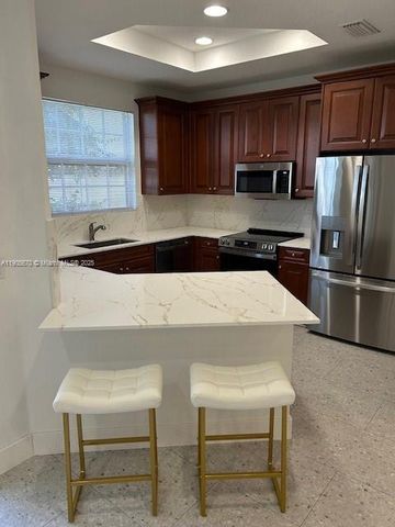 475 Ocean Ridge Way, Juno Beach, FL 33408