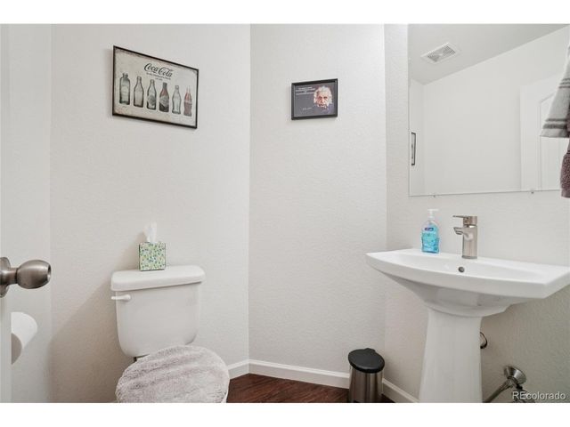 3660 W 25th St 802, Greeley, CO 80634