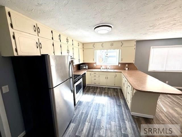 568 2nd E, Ririe, ID 83443