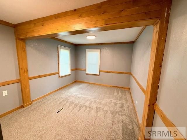 568 2nd E, Ririe, ID 83443