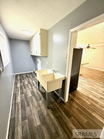 568 2nd E, Ririe, ID 83443