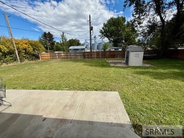 568 2nd E, Ririe, ID 83443