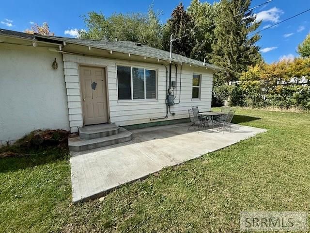 568 2nd E, Ririe, ID 83443