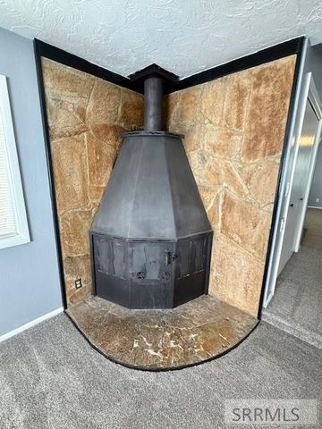 568 2nd E, Ririe, ID 83443