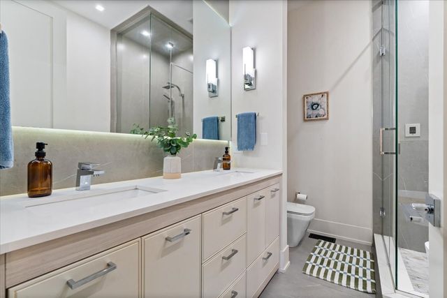 1346 W WALTON Street 3W, Chicago, IL 60642
