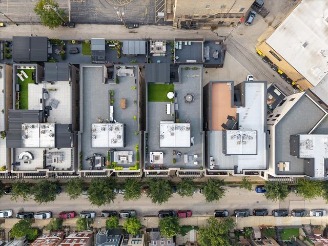 1346 W WALTON Street 3W, Chicago, IL 60642