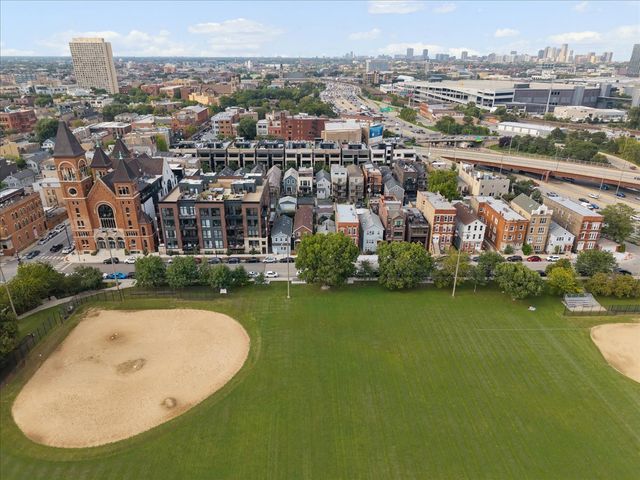 1346 W WALTON Street 3W, Chicago, IL 60642