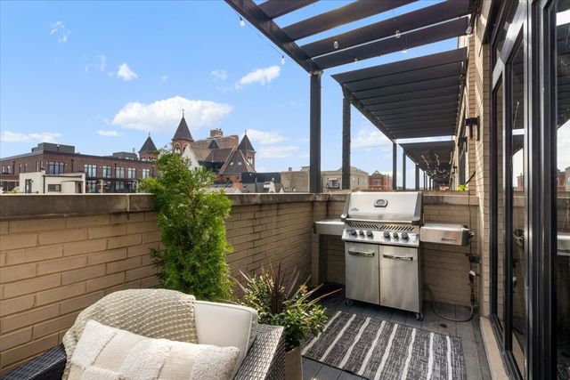 1346 W WALTON Street 3W, Chicago, IL 60642