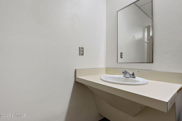 250 W Amador A, Las Cruces, NM 88001