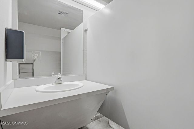 250 W Amador A, Las Cruces, NM 88001