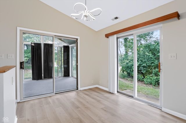 1039 Buffalo Run Way, Indianapolis, IN 46227