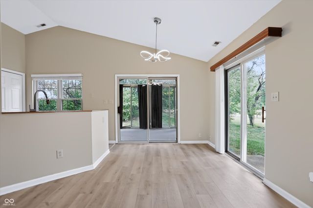 1039 Buffalo Run Way, Indianapolis, IN 46227