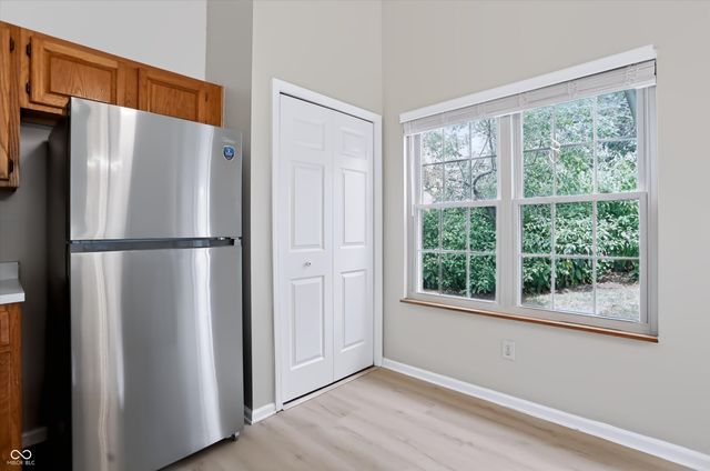 1039 Buffalo Run Way, Indianapolis, IN 46227