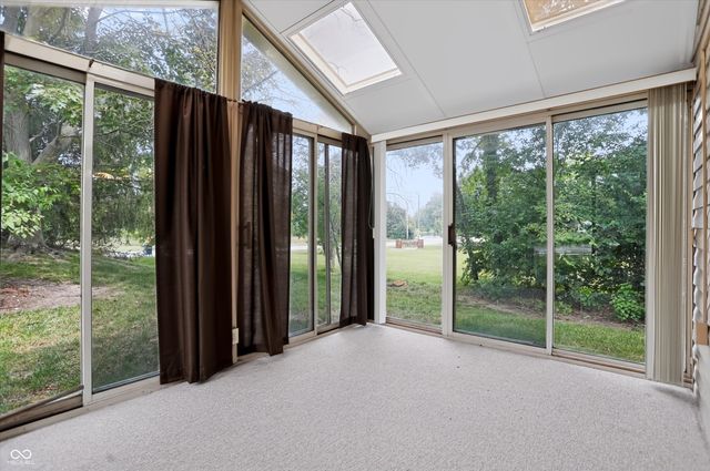 1039 Buffalo Run Way, Indianapolis, IN 46227