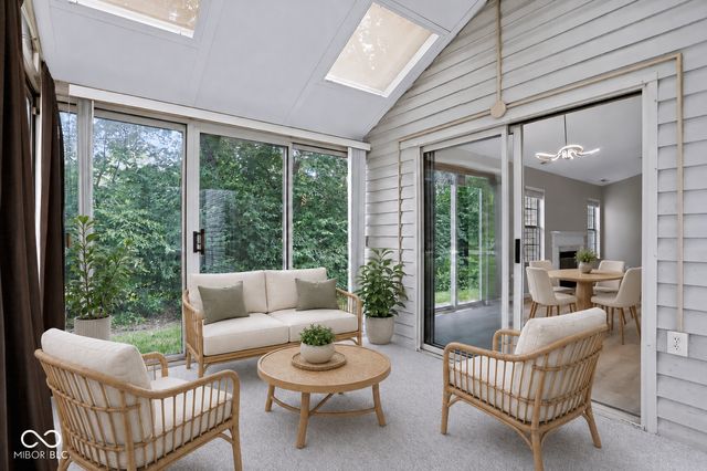 1039 Buffalo Run Way, Indianapolis, IN 46227
