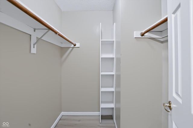 1039 Buffalo Run Way, Indianapolis, IN 46227