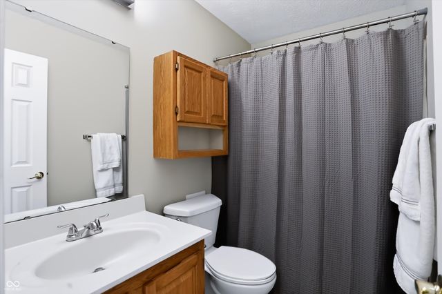1039 Buffalo Run Way, Indianapolis, IN 46227