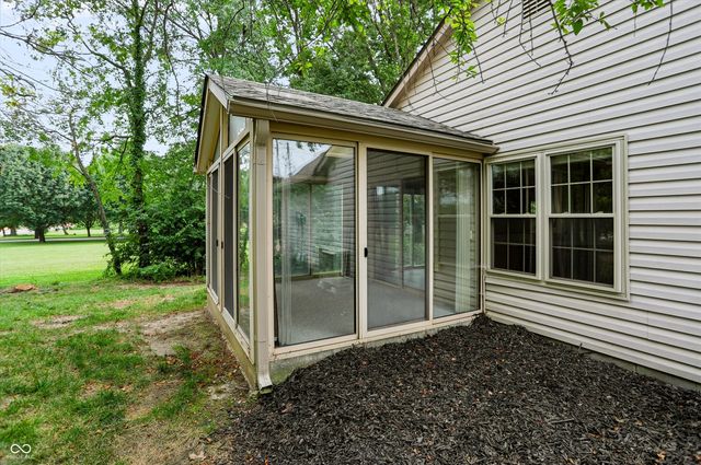 1039 Buffalo Run Way, Indianapolis, IN 46227