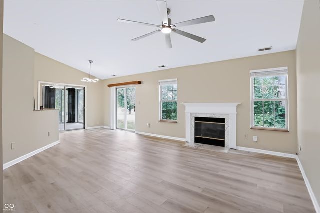 1039 Buffalo Run Way, Indianapolis, IN 46227