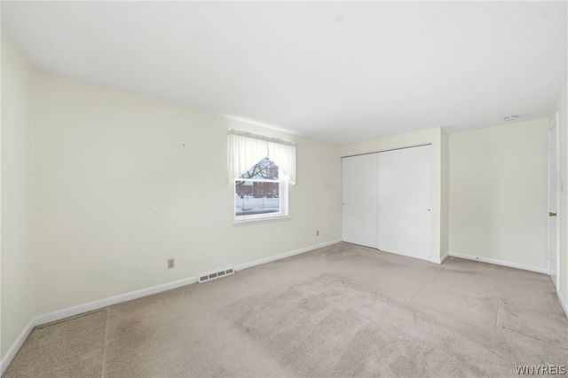 72 Old Lyme Drive 2, Amherst, NY 14221