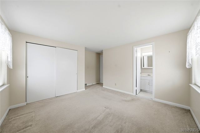 72 Old Lyme Drive 2, Amherst, NY 14221