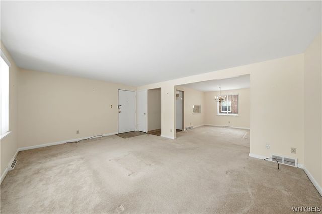 72 Old Lyme Drive 2, Amherst, NY 14221