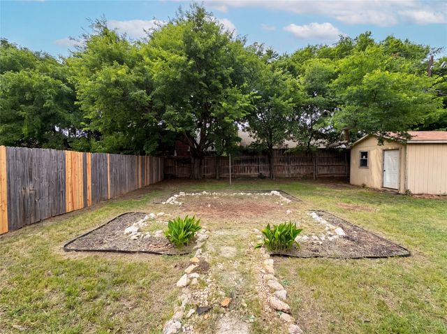 5736 Sea Breeze Lane, Fort Worth, TX 76135