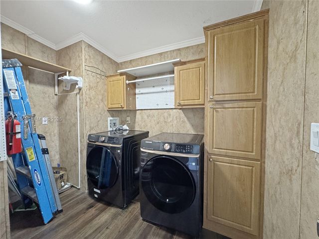 2863 SW 58th Manor, Dania Beach, FL 33312