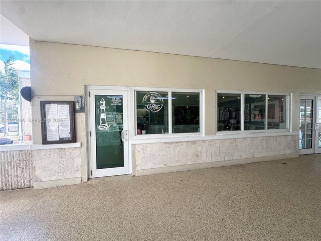 2863 SW 58th Manor, Dania Beach, FL 33312