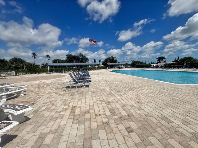 2863 SW 58th Manor, Dania Beach, FL 33312
