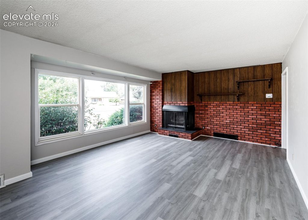 2203 Templeton Gap Road, Colorado Springs, CO 80907 — photo 2