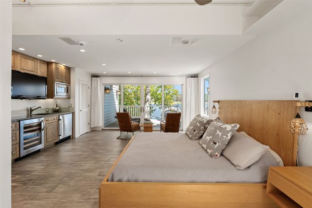 5461 Impala Point Drive, Athens, TX 75752