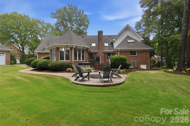 208 Kelly Court, Fort Mill, SC 29715