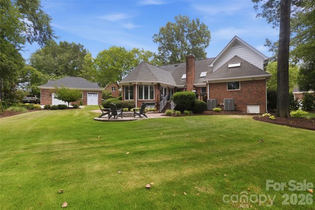 208 Kelly Court, Fort Mill, SC 29715