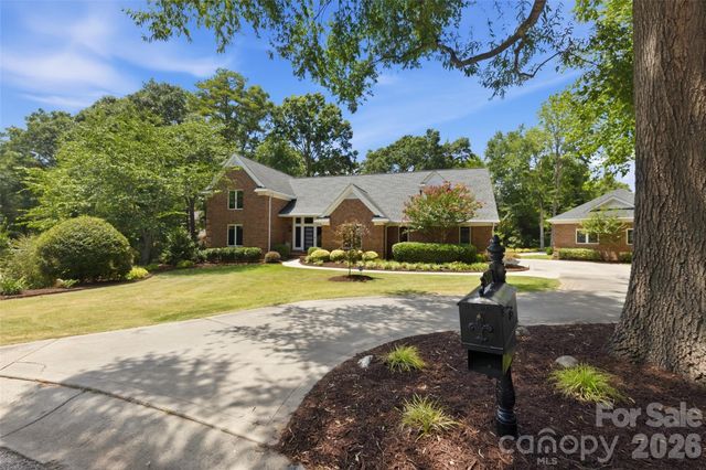 208 Kelly Court, Fort Mill, SC 29715