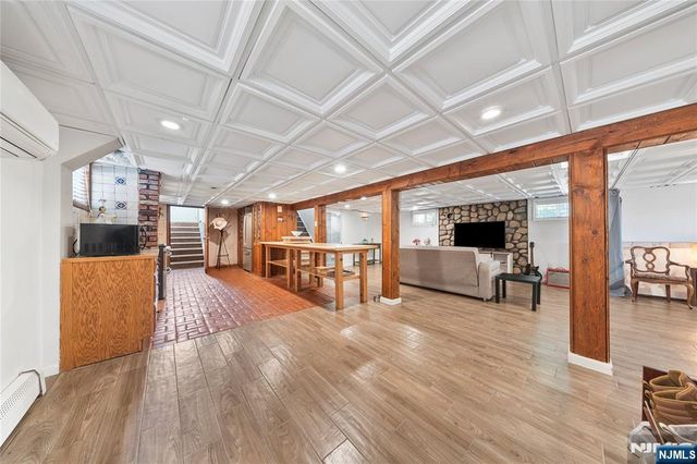 232 Webster Avenue, Lyndhurst, NJ 07071