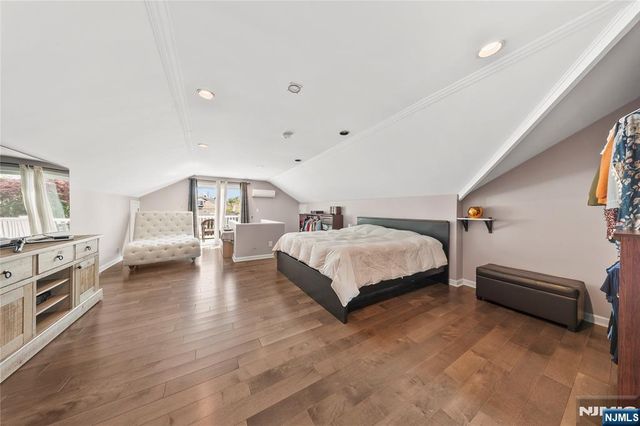 232 Webster Avenue, Lyndhurst, NJ 07071