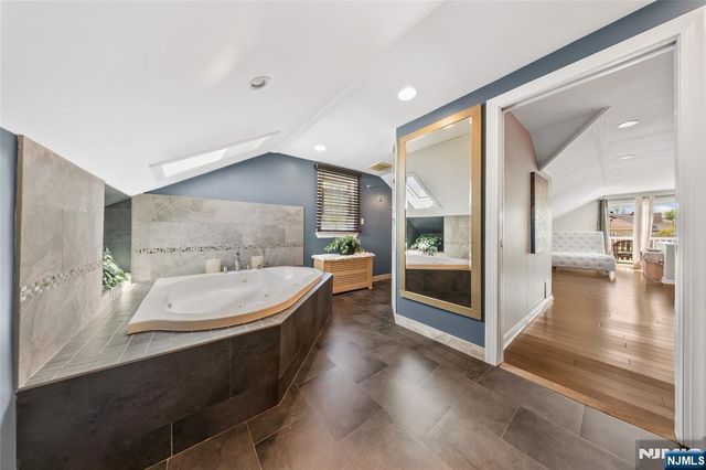 232 Webster Avenue, Lyndhurst, NJ 07071