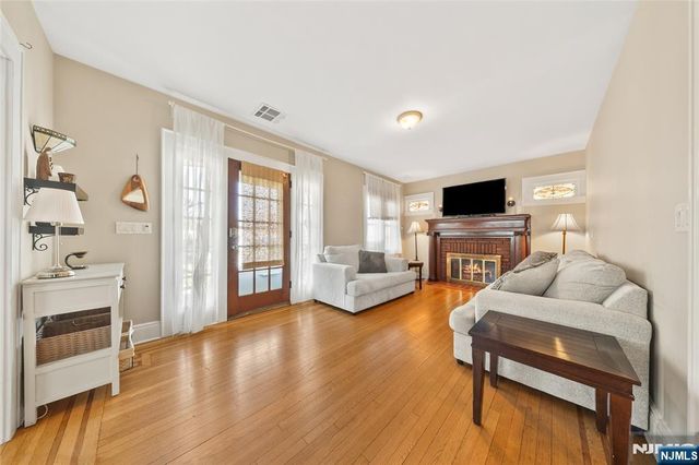 232 Webster Avenue, Lyndhurst, NJ 07071