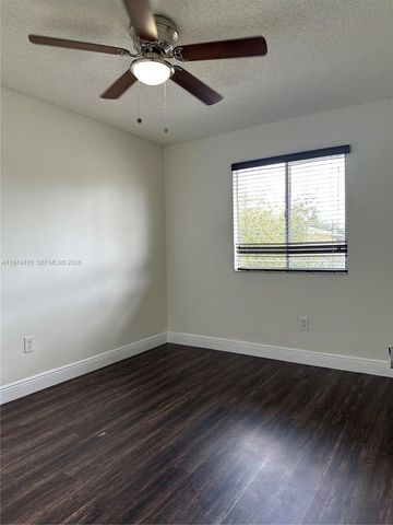 65 NE 12th Ave 65, Homestead, FL 33030