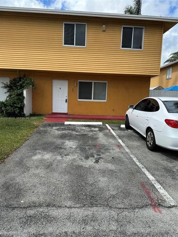 65 NE 12th Ave 65, Homestead, FL 33030