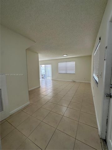 65 NE 12th Ave 65, Homestead, FL 33030