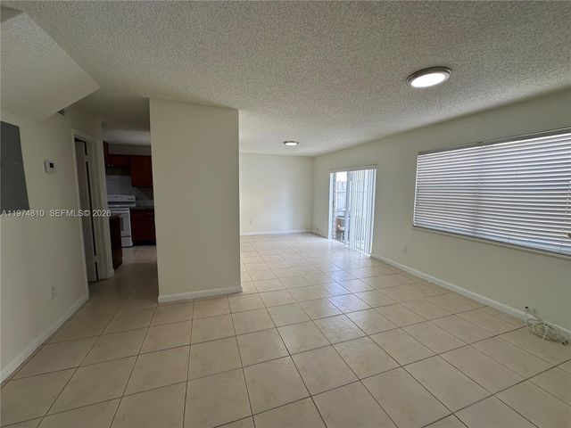 65 NE 12th Ave 65, Homestead, FL 33030