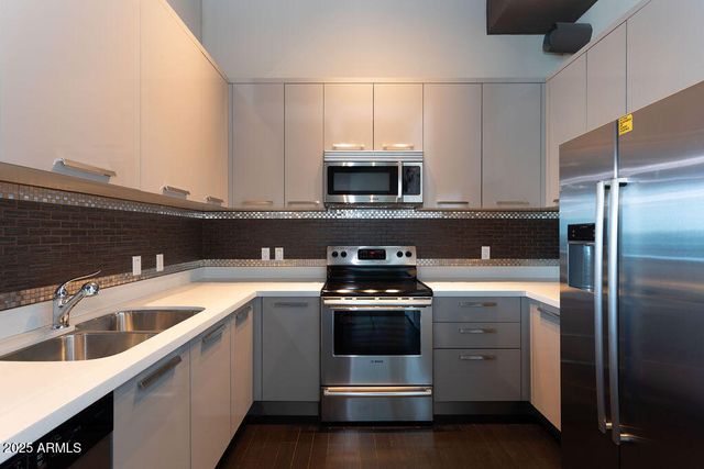 1 E Lexington Avenue Unit 702, Phoenix, AZ 85012