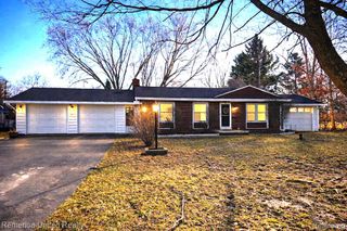 11043 Hamburg Road, Whitmore Lake, MI 48189