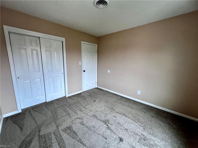 4080 Thomas Jefferson DR, Virginia Beach, VA 23452