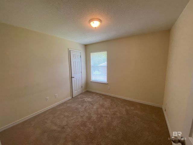 9064 Brookside Lane, Daphne, AL 36526