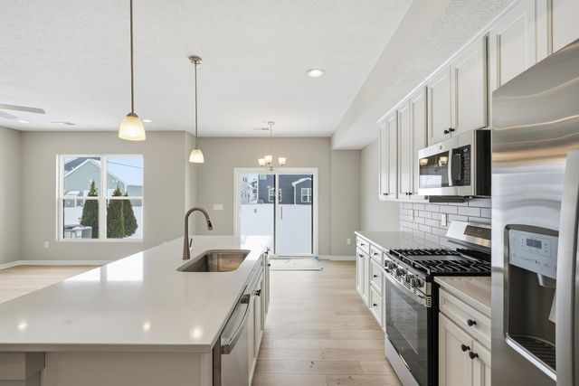 5488 Fawnsbury Court, Powell, OH 43065