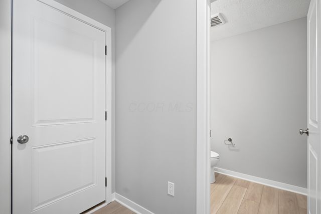 5488 Fawnsbury Court, Powell, OH 43065